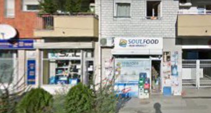 Uknjiženo!!! Dimitrija Tucovica 29, Beograd. На продају су остали бр. 7 и бр. 8. Напомена : Није за Джипове, само кола до 5 м.